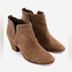 DV8 Dolce Vita Size 7.5 Brown Faux Suede Jace Ankle Booties Ankle Boots NWOB